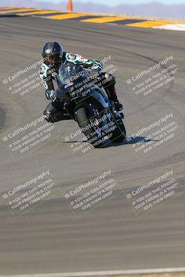 media/Dec-18-2022-SoCal Trackdays (Sun) [[8099a50955]]/Turns 9 and 10 Set 2 (1055am)/